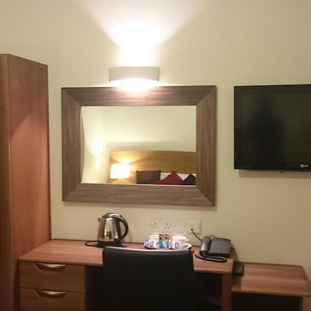Gateway Express Hotel Newport  Buitenkant foto